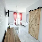 Penzion Azul - Podgrzewany Basen, Klimatyzacja W Calym Obiekcie 3*