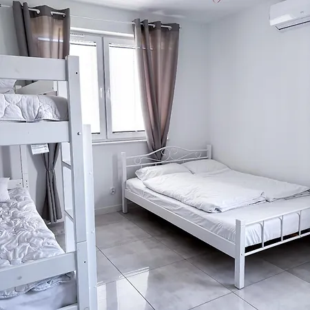 Azul - Podgrzewany Basen, Klimatyzacja W Calym Obiekcie Pensión 3*